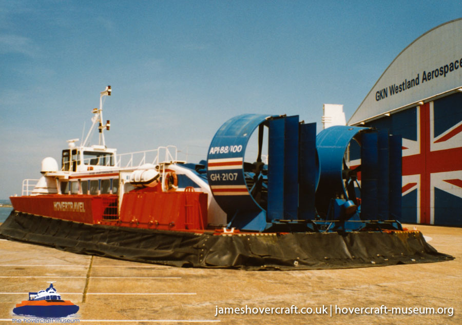 AP1-88 hovercraft promotional day by BHC -  (credit: The <a href='http://www.hovercraft-museum.org/' target='_blank'>Hovercraft Museum Trust</a>).